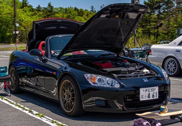 ホンダ S2000 ボルドーカラーの幌が素敵でした