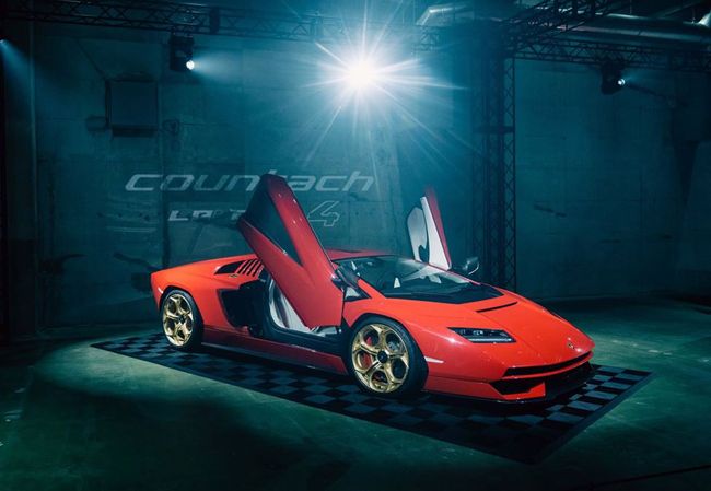 ランボルギーニ カウンタック LPI800-4 カスタム Lamborghini Countach LPI 800-4 ANRKY｜bond group ＆ LAGER