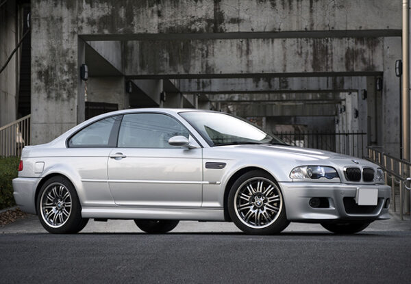 E46型（2001〜2007年）は自然吸気の3.2リッター直6（343ps）搭載　高回転型エンジンはレーシー