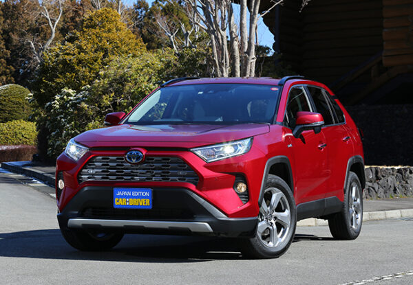 トヨタRAV4ハイブリッドG　価格：THS　408万5000円　2.5リッターエンジン＋モーターのHV　全長×全幅×全高4600×1855×1685mm　車重1690kg