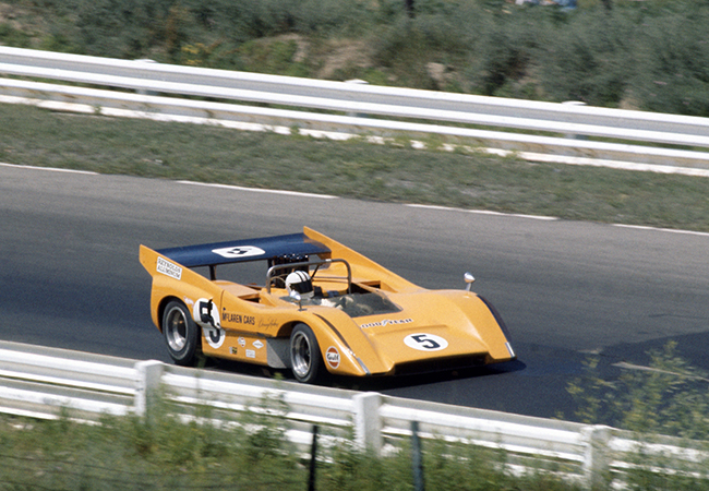 ブルース・マクラーレンは自らレーシングカーを開発しトップレースに挑戦　写真は1970年のCanｰAmマシン・マクラーレンM8D