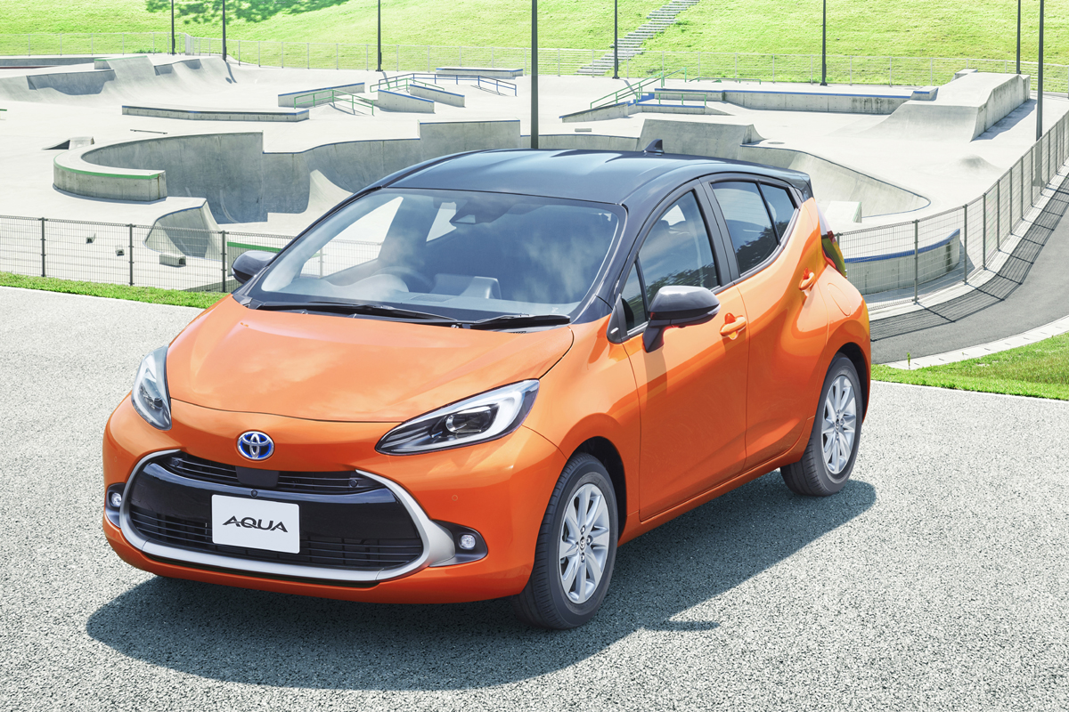 トヨタ・アクアが一部改良を実施。内外装色の拡充と合わせて、GR SPORT