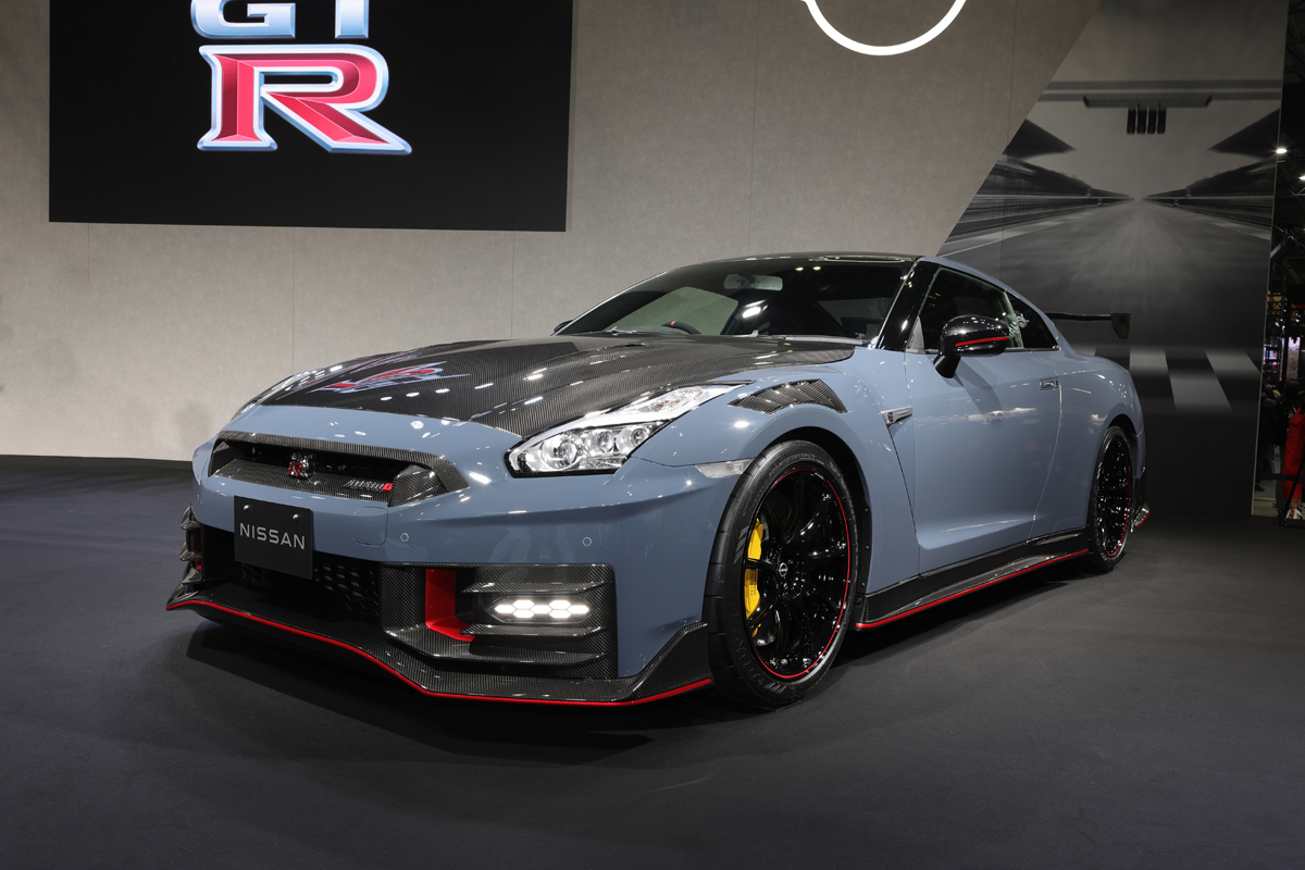 日産は大阪オートメッセ2023に2024年モデルのNISSAN GT-Rを出品