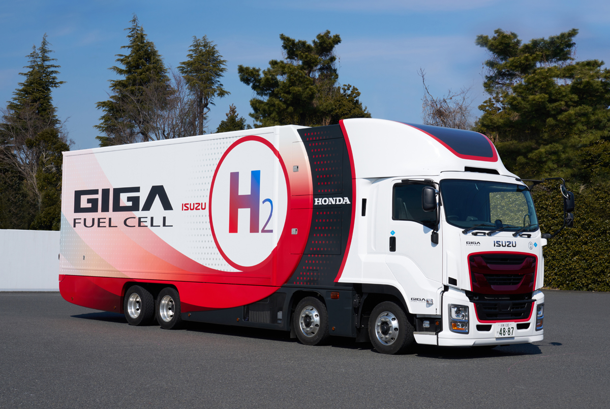 いすゞが大型トラックに搭載する燃料電池システムの開発および供給