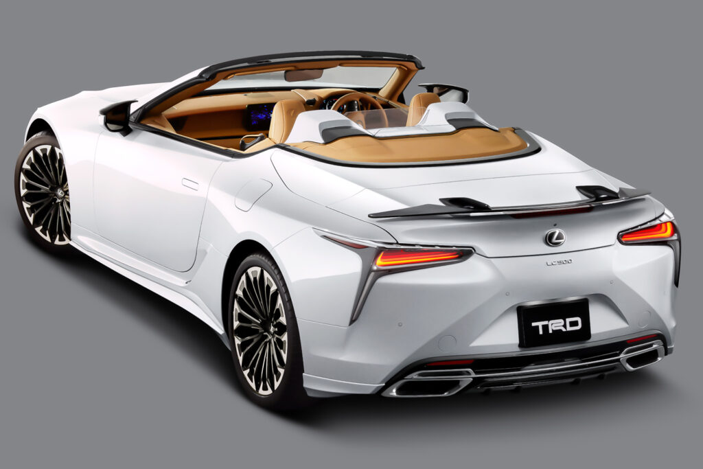 LEXUS LC EXTERIOR PARTS (TRD)スタイリング リアビュー