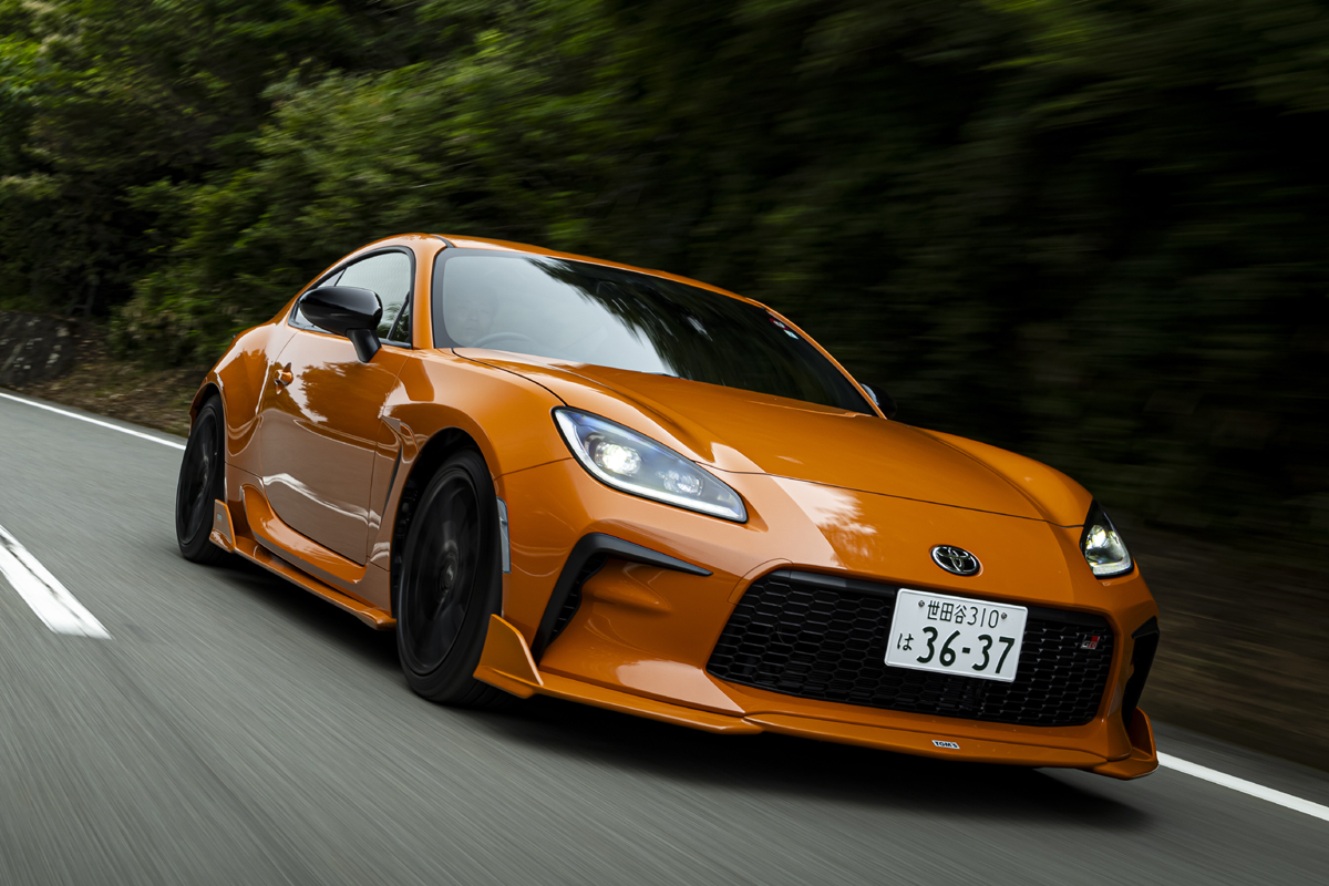 トムスが多様な拡張性を踏まえたGR86のベースコンプリートカーを発表