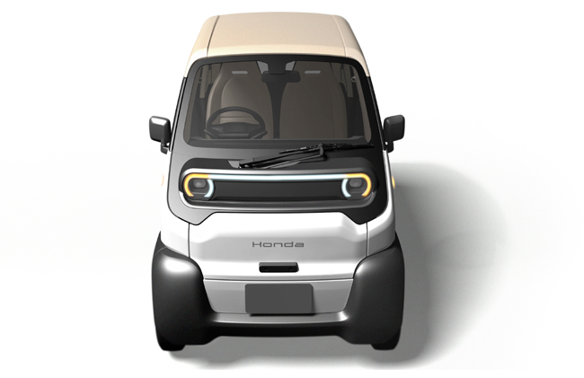 ▲世界初公開の「Honda CI-MEV」はホンダ独自の協調人工知能（CI）や自動走行技術により、ラストワンマイルを誰でも手軽に自由に移動できる2名乗りの四輪電動モビリティの実証車