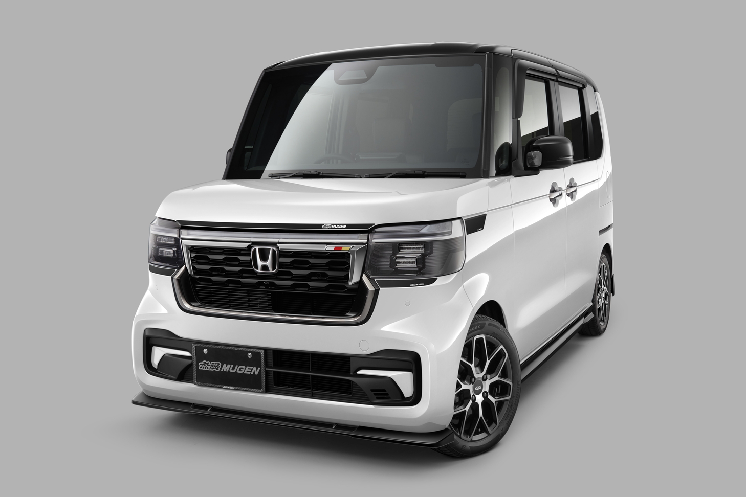 無限らしいスポーティさで特別な1台を演出。Honda「N-BOX」用無限