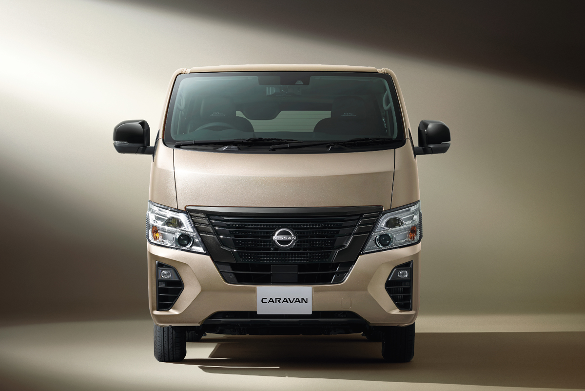 誕生50周年を祝う日産キャラバンの特別仕様車が登場 - カー・アンド