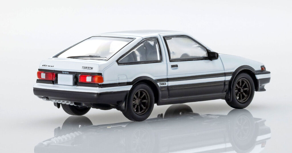 TOYOTA SPRINTER TRUENO（AE86）リヤビュー