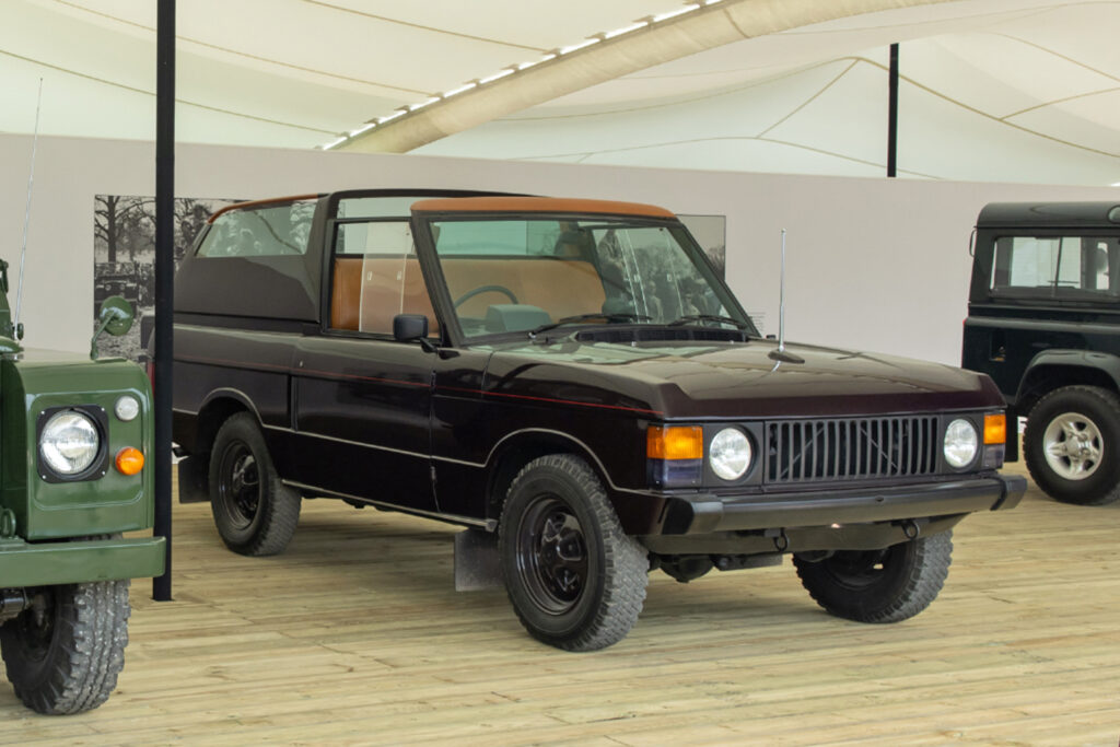 「1974 RANGE ROVER STATE REVIEW」