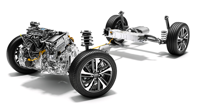 ▲全ての電動モジュールを刷新した1.8Lハイブリッドシステムを採用。システムは2ZR-FXE型1797cc直列4気筒DOHCエンジン（98ps／14.5kg・m）＋2WD／E-Four：1VM型フロントモーター（70kW／185Nm）／E-Four：1WM型リアモーター（30kW／84Nm）＋電気式無段変速機＋リチウムイオン電池（容量4.08Ah）で構成