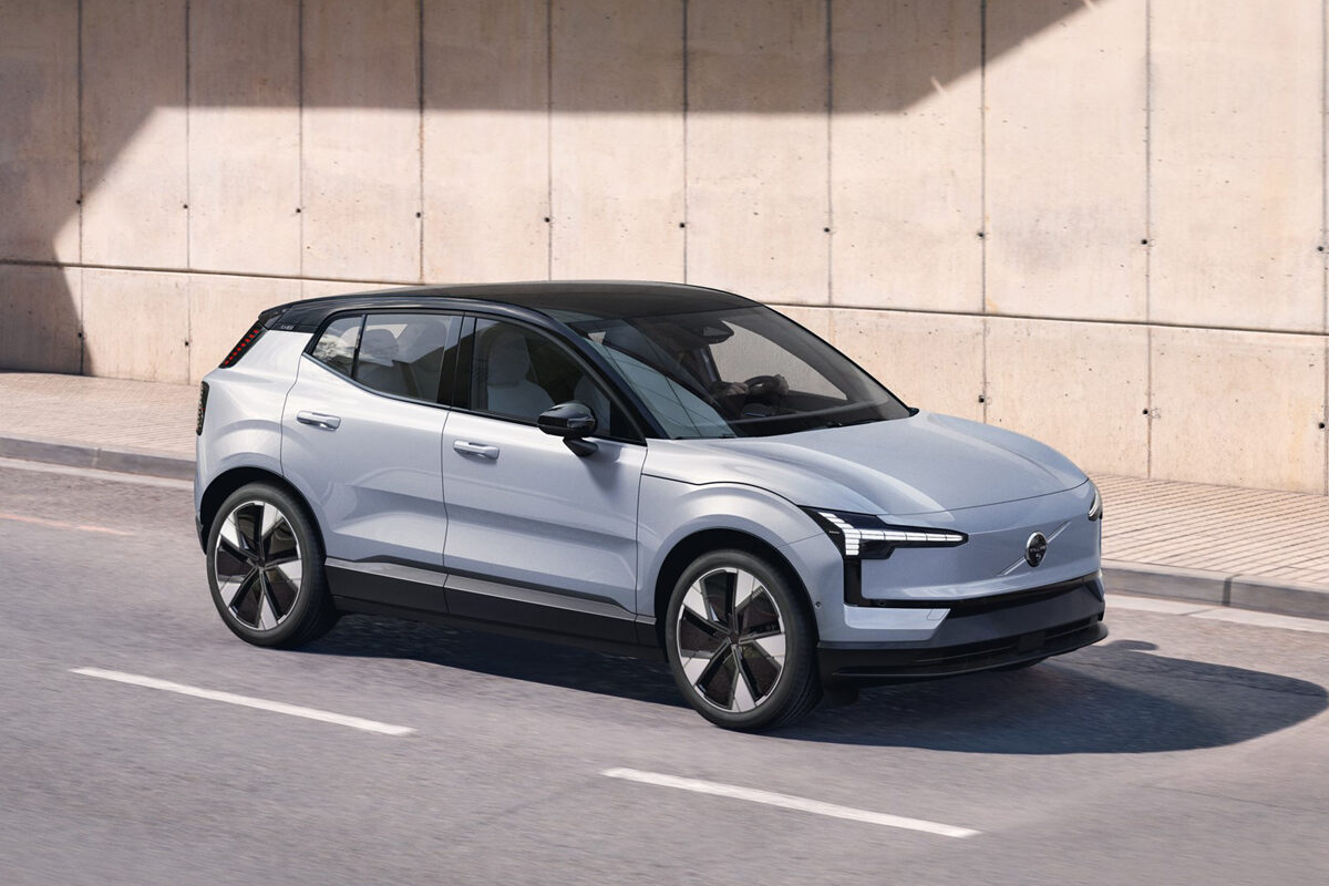 ボルボ初のコンパクト電動プレミアムSUV「EX30」の日本におけるオンライン販売が開始
