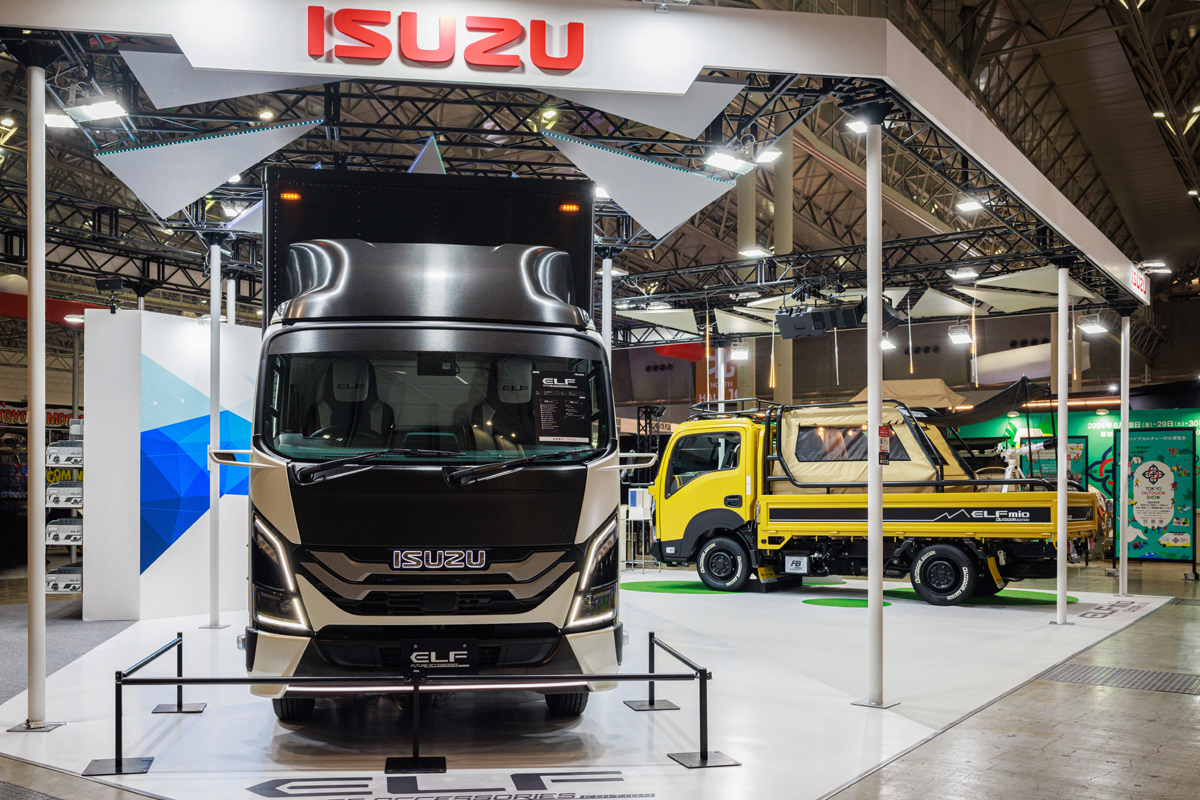小型トラックのいすゞ・エルフをベースとした純正コンセプトパーツ装着