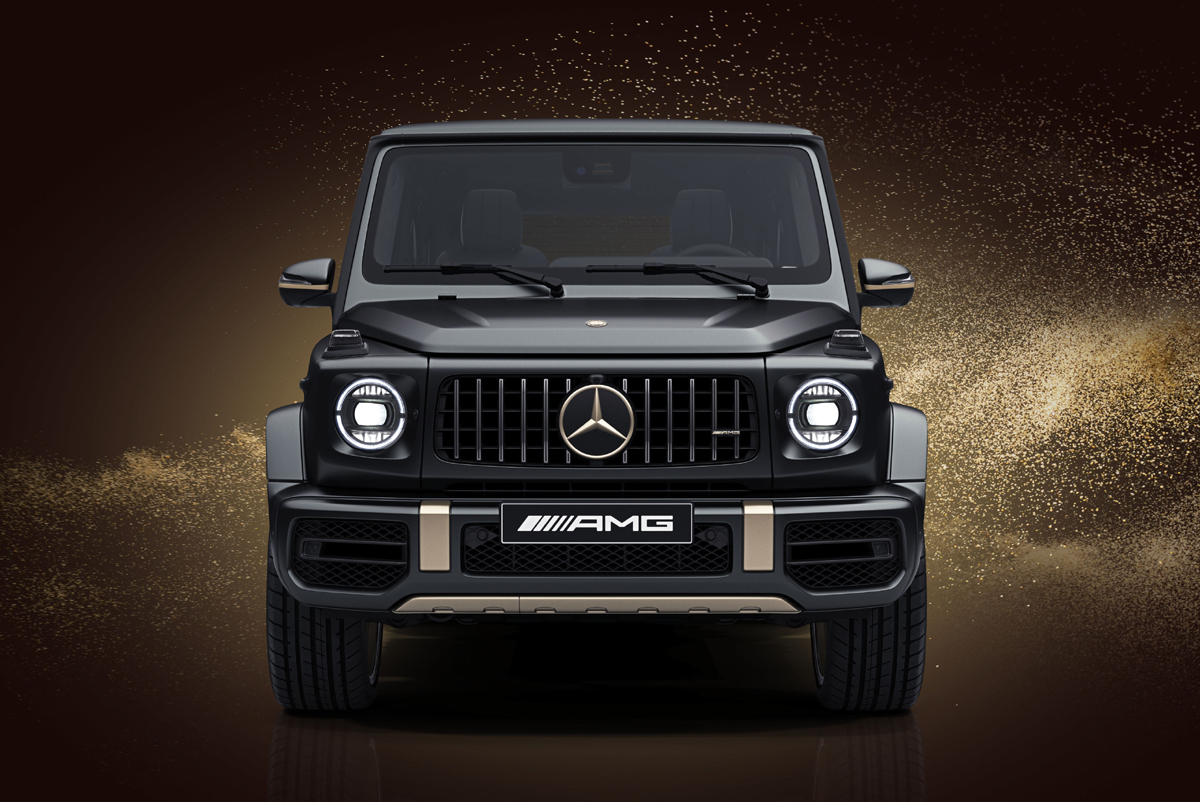 マグノナイトブラックのボディカラーにゴールドのアクセントが映えるM