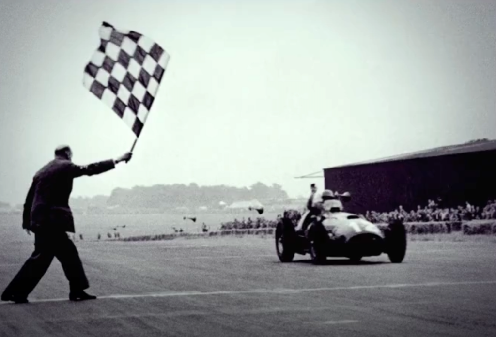 スクーデリア・フェラーリは、1950年から始まったF1に参戦し、1951年には初優勝を飾った