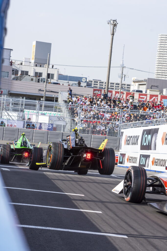 「東京e-Prix」の特徴的だったターン3のジャンピングスポット