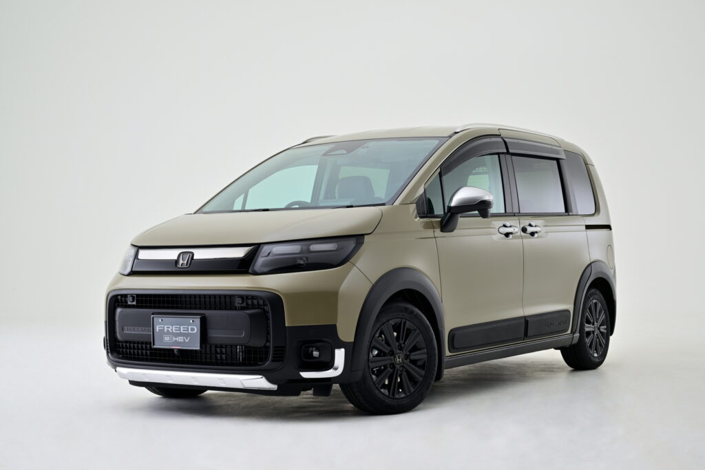 FREED e:HEV CROSSTAR 純正アクセサリー装着車 Active-Tough Style （アクティブタフスタイル）