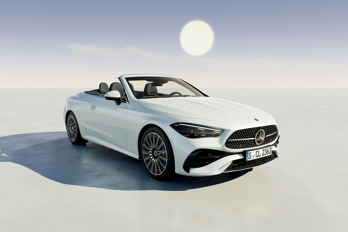 ファッショナブルかつエレガントなメルセデス・ベンツCクラスの新しい4