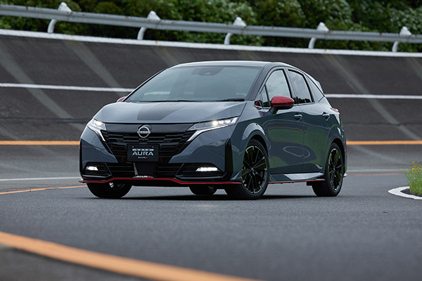 top_0701-AURA-NISMO_013.jpg