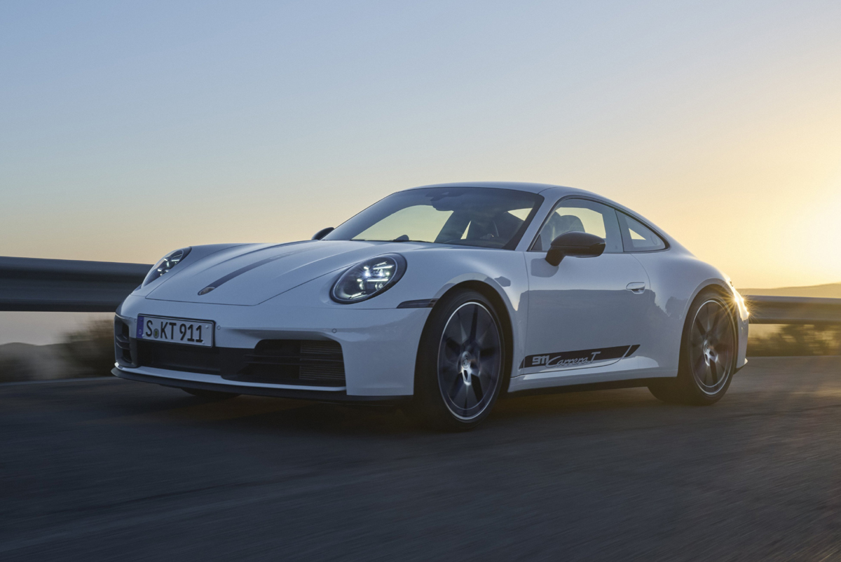 ポルシェ　911カレラ2   911カレラ4  ドライバーズマニュアル ポルシェ911カレラ4 6速マニュアル ｜ 福岡市西区橋本の輸入車