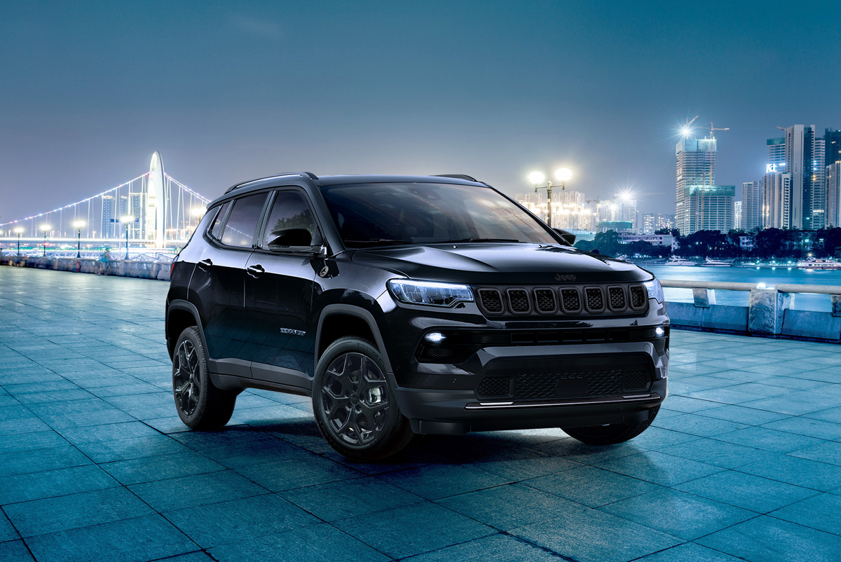 Jeep-Compass-Black-Shark.jpg