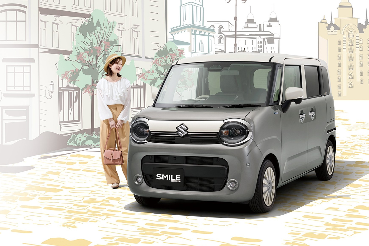 クリームデザートをモチーフに仕立てたスズキ・ワゴンR スマイルの特別