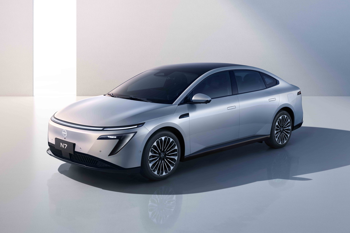 日産の中国市場向け新型EVセダン「N7」の受注が絶好調。発売から約1カ月で1万7000台超の受注を記録