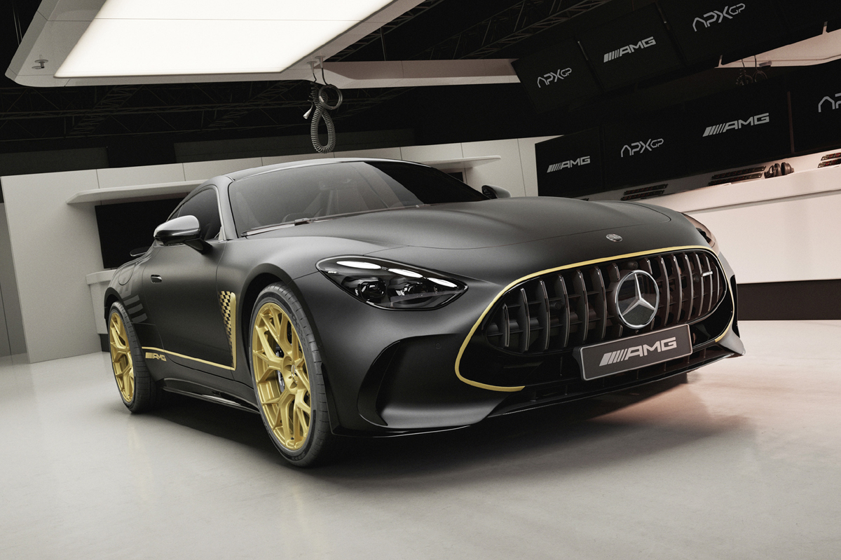 映画『F1／エフワン』の公開を記念した特別仕様車「メルセデスAMG GT 63 4MATIC＋ APXGP Edition」が3台限定で日本上陸
