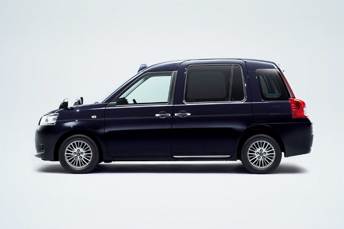 トヨタJPN TAXIがタクシー用車両としての機能・安全装備を拡充。LPGタンクの容量アップも実施