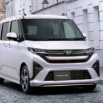7代目ダイハツ・ムーヴは「毎日頼れる堅実スライドドアワゴン」をコンセプトに開発。ターゲットは子離れ世代のメリハリ堅実層。写真はRSをベースに上質を追求したノーブルシックスタイル
