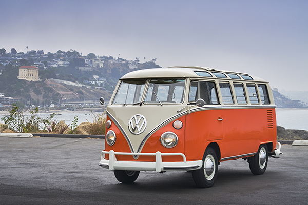 【VWバス豆知識】ID.Buzzのルーツ、「自由と平和」のイメージリーダー、タイプ2の秘密、教えます！