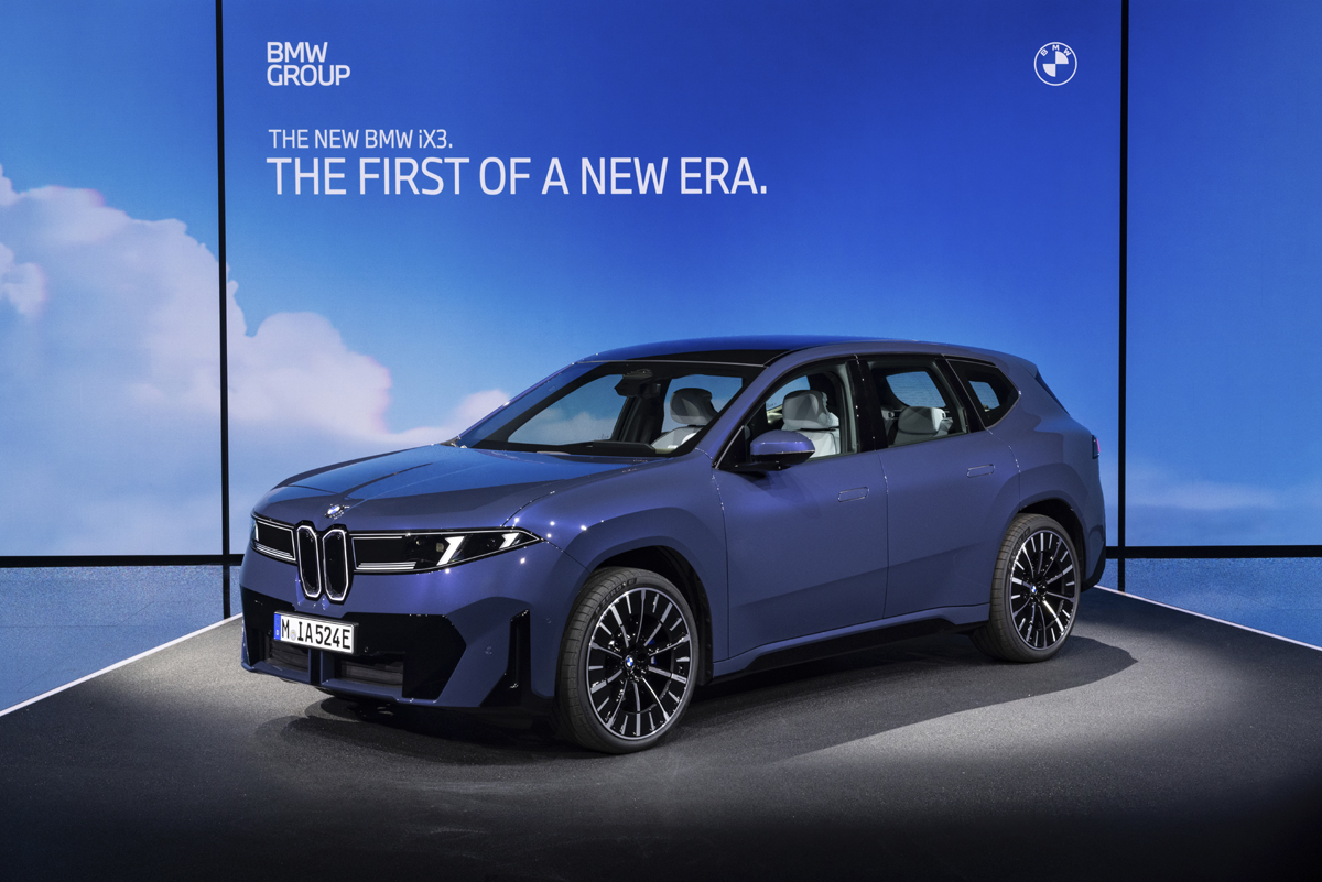 BMWノイエ・クラッセの第1弾となる新型iX3がワールドプレミア