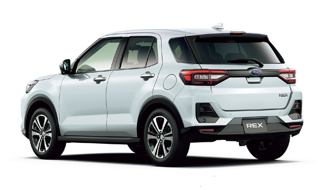 ▲上級仕様のZ 4WDグレードはLEDシーケンシャルターンランプ/LEDフォグランプやメッキドアハンドル、切削+ブラック塗装17インチアルミホイール+195/60R17タイヤ、フロントワイパーデアイサー、ヒーテッドドアミラーを標準装備