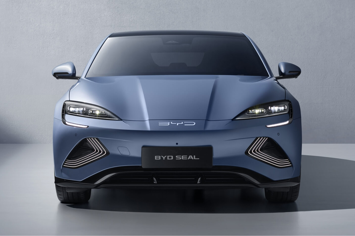 “e-スポーツセダン”のBYDシールが機能装備のアップデートを敢行。車両価格の値下げも実施