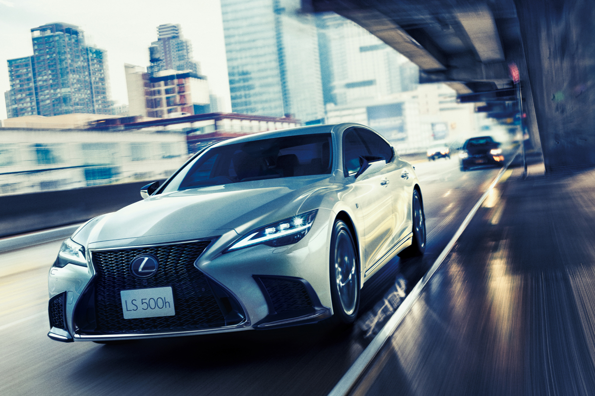 レクサスLSが全車におけるカラーコーディネーションの変更を実施