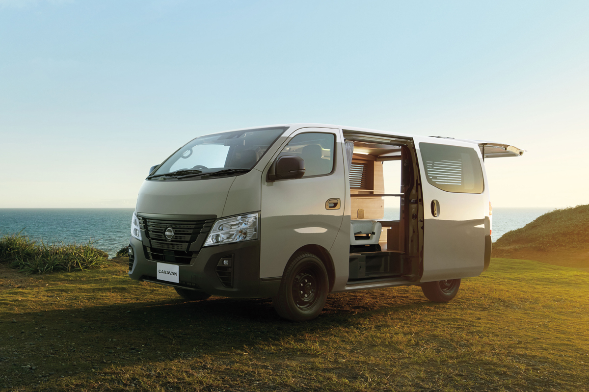 「部屋ごと出かけて憩うクルマ」を謳う日産キャラバンMYROOMが一部仕様向上を敢行