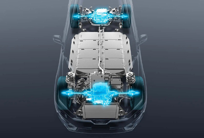 ▲モーターの高出力化を実施。AWD車は最高出力80kW/最大トルク169Nmを発生する1YM型のフロントおよびリアモーターから、最高出力167kW/最大トルク268Nmを発生する2XM型フロントモーターと最高出力88kW/最大トルク169Nmを発生する3XM型リアモーターを組み合わせたユニットに換装する