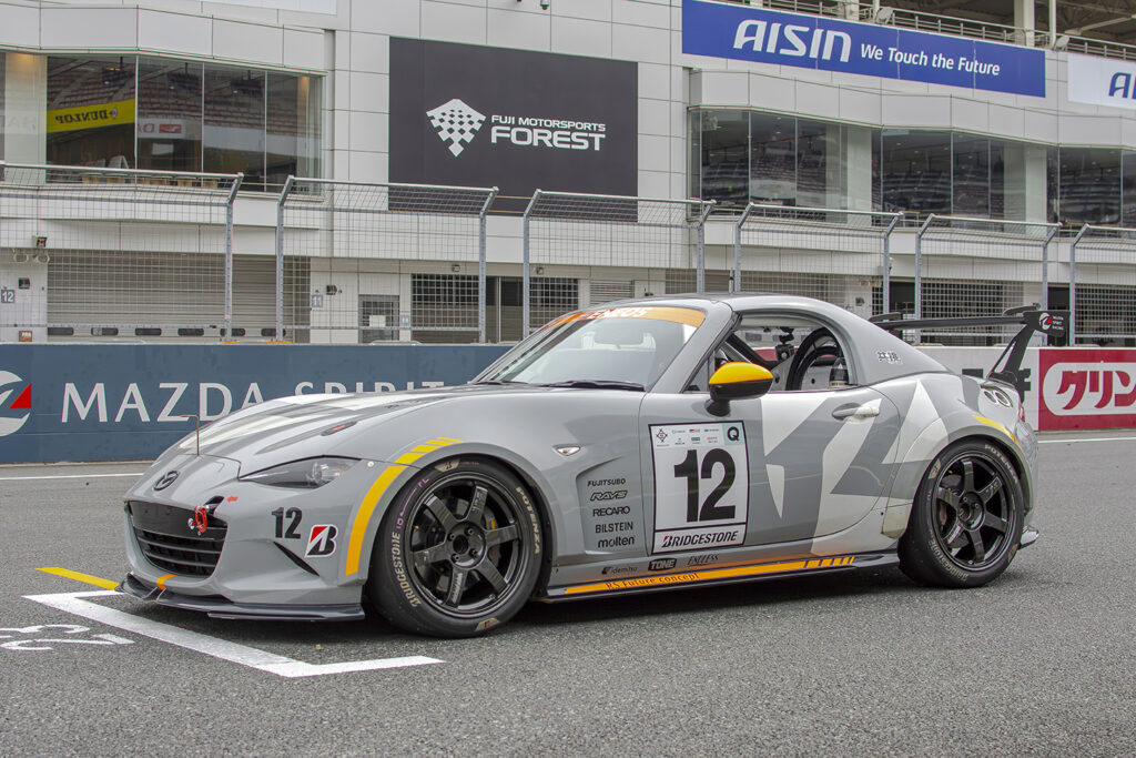 日本を代表する耐久レース「スーパー耐久」シリーズに参戦する「MAZDA SPIRIT RACING」12号車