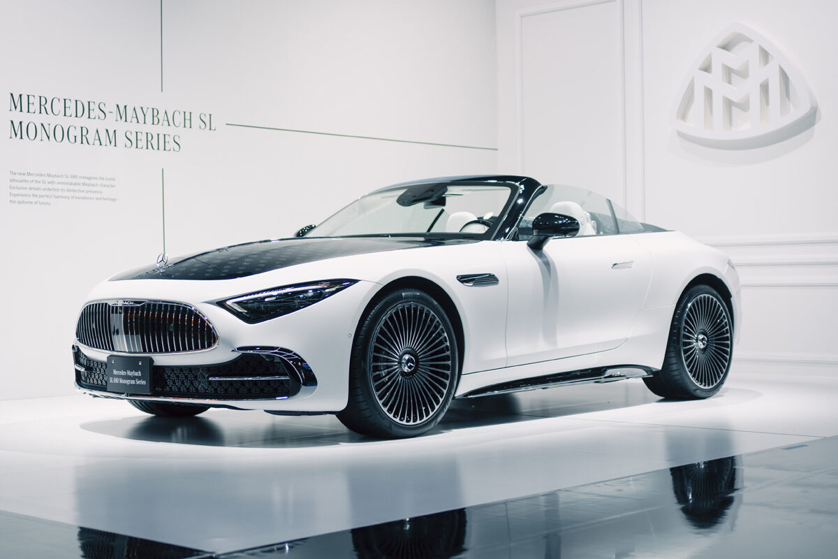 究極の美と心地よさに包まれながらオープンドライブが愉しめるメルセデス・マイバッハのSLモデルが日本で発売