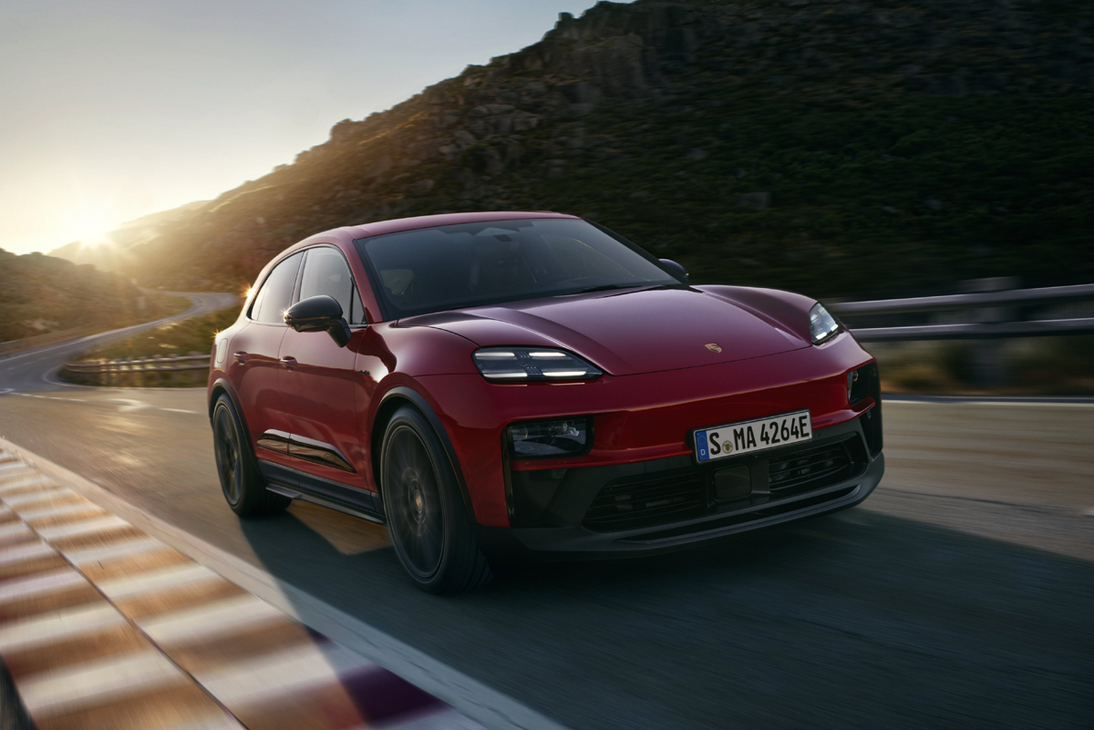 フル電動SUVの第2世代ポルシェ・マカンにパフォーマンスモデルの「GTS」を設定