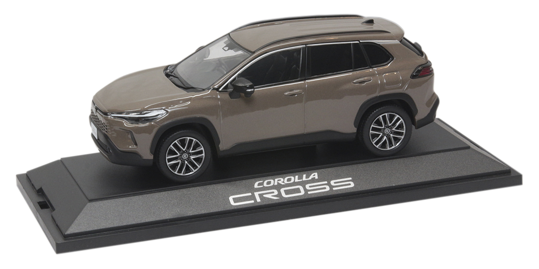 トヨタ・カローラクロスのミニカーを1名に。カローラクロスは2025年1〜9月の販売台数が約4万7300台で、カローラ・シリーズ全体の約44％を占めています。8月からはカローラクロスGRスポーツの販売がスタートし、スポーツ性を追求したSUVの可能性はまだまだ広がっていきます。ミニカーは30分の１スケールで、全長は約145mm。ボディカラーはマッドバスです。ディスプレイケース付き。