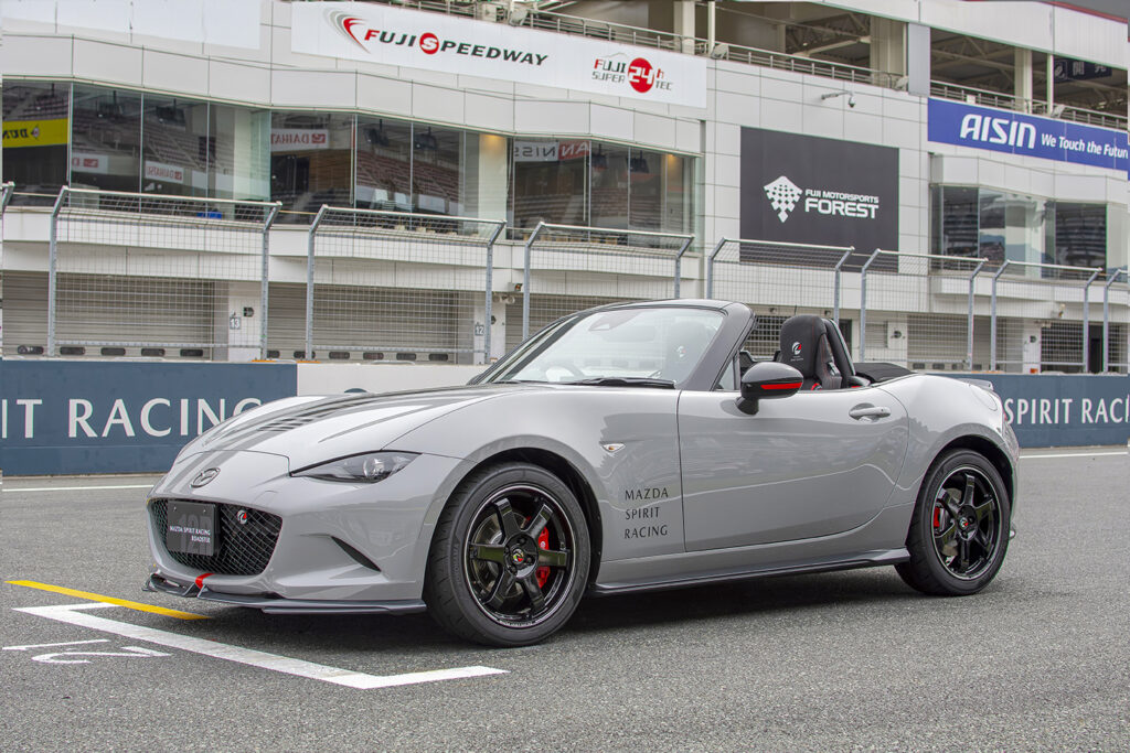 MAZDA SPIRIT RACING ROADSTER 12R(200台限定)