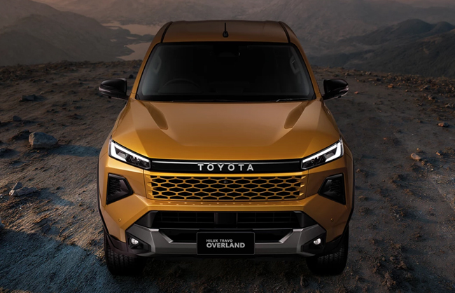 ▲“Tough&Agile”をテーマに、力強くかつ俊敏性を併せ持つスタイリングに進化。フロントビューは“Cyber Sumo(サイバー相撲)”をコンセプトに据え、取組前の力士の仕切りをイメージした、“Stable”“Strong”“Steady”の3つのコア特性を融合させたマスクを採用する