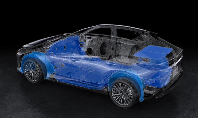 ▲静粛性および耐振性のさらなる向上も敢行。後席下にはリアフロアサイレンサーを設定してノイズを抑制。ドアトリム、シートサイドガーニッシュ、バックドアトリムの防音材を高性能化するとともに、シートサイドガーニッシュ部の使用範囲を拡大する