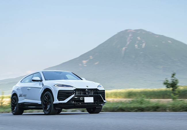 Lamborghini, Esperienza GIRO Japan 2025は、2025年6月18日〜20日の3日間、北海道で開催。GIROはランボルギーニ・オーナーが対象のドライビングプログラム。愛車を存分に走らせてファイティングブルの魅力を再認識する旅である