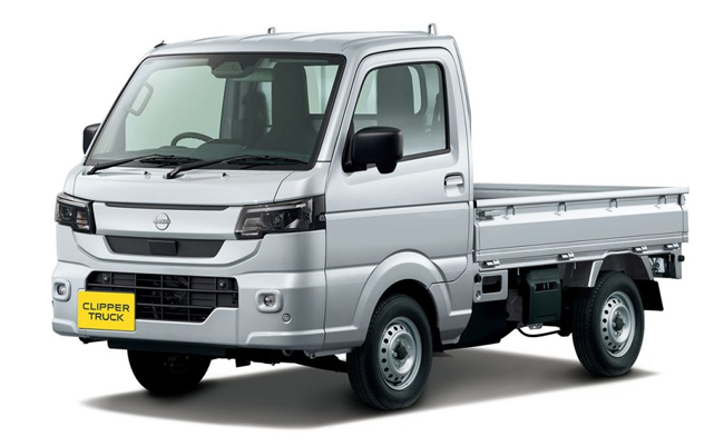 ▲日産クリッパー トラックGX(4WD) 価格:4AT167万6400円 全長3395×全幅1475×全高1765mm ホイールベース1905mm 車重790kg WLTCモード燃費15.7km/リットル 写真のボディカラーはシルキーシルバーメタリック