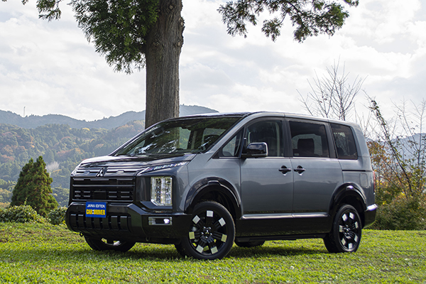 【新車ニュース】三菱デリカD:5がさらに個性を磨き進化。最新モデルは一段とタフさを強調。S-AWCの採用で走破性もアップした!