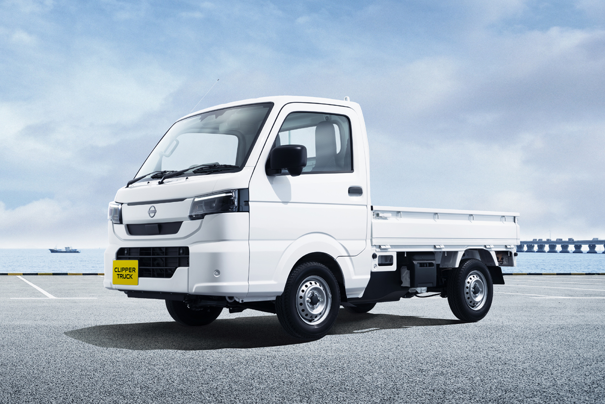 スズキからOEM供給を受ける日産の軽トラの「クリッパー トラック」がフロントマスクを一新