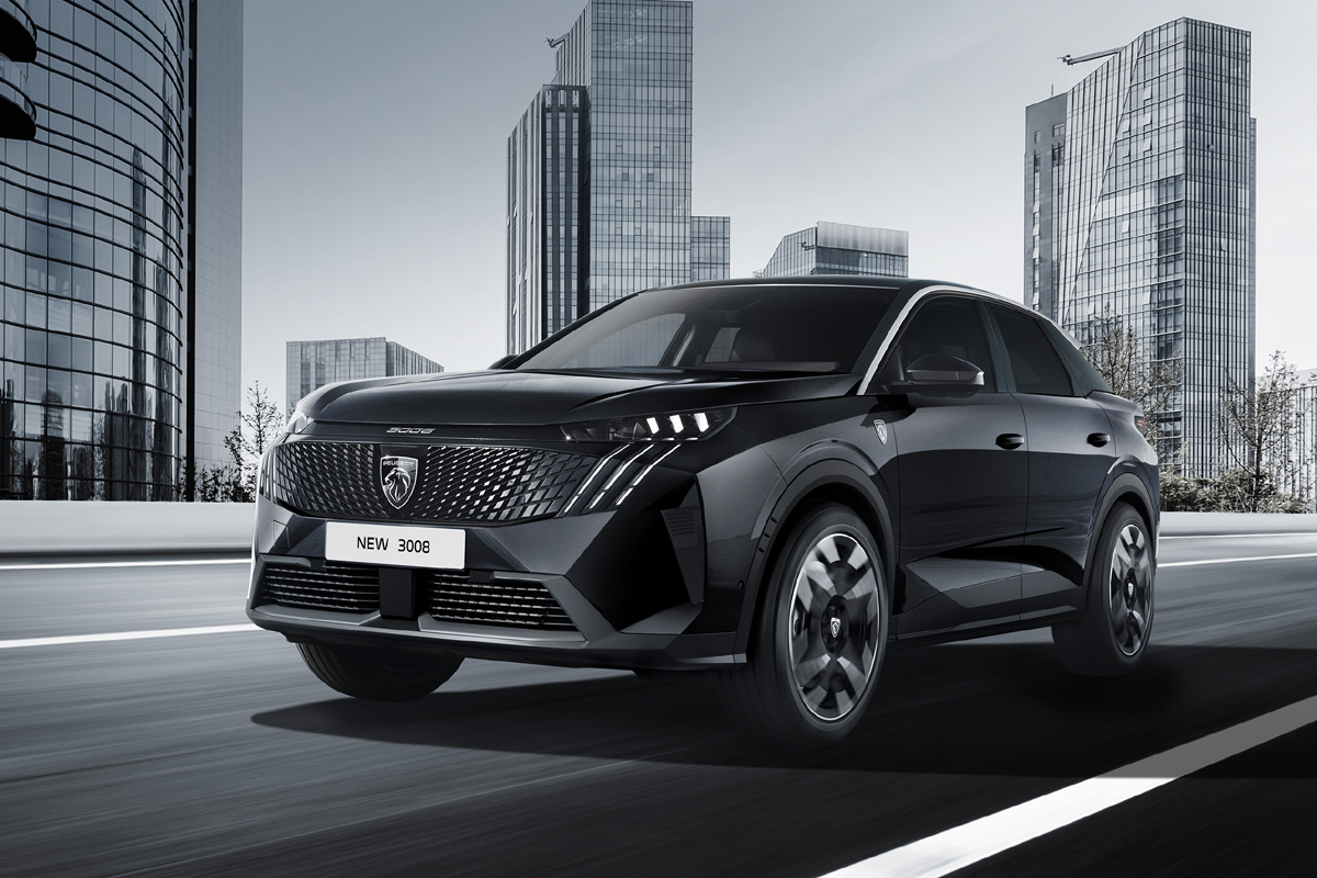 内外装をブラックでコーディネートしたプジョー3008の特別仕様車「3008 GT Hybridブラックエディション」が日本上陸